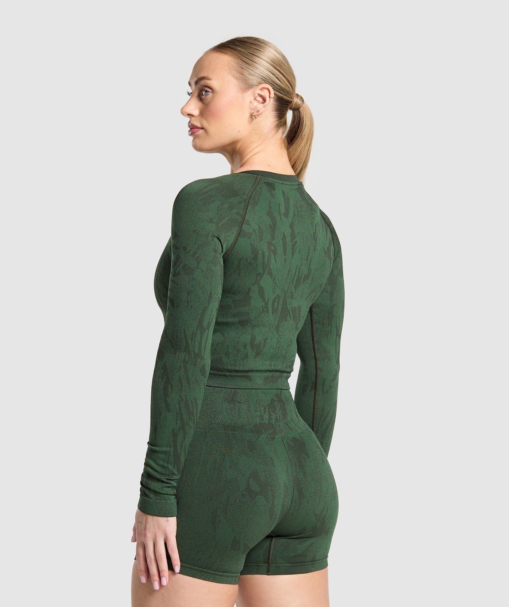 Alternative view of Adapt Camo Seamless Long Sleeve Top