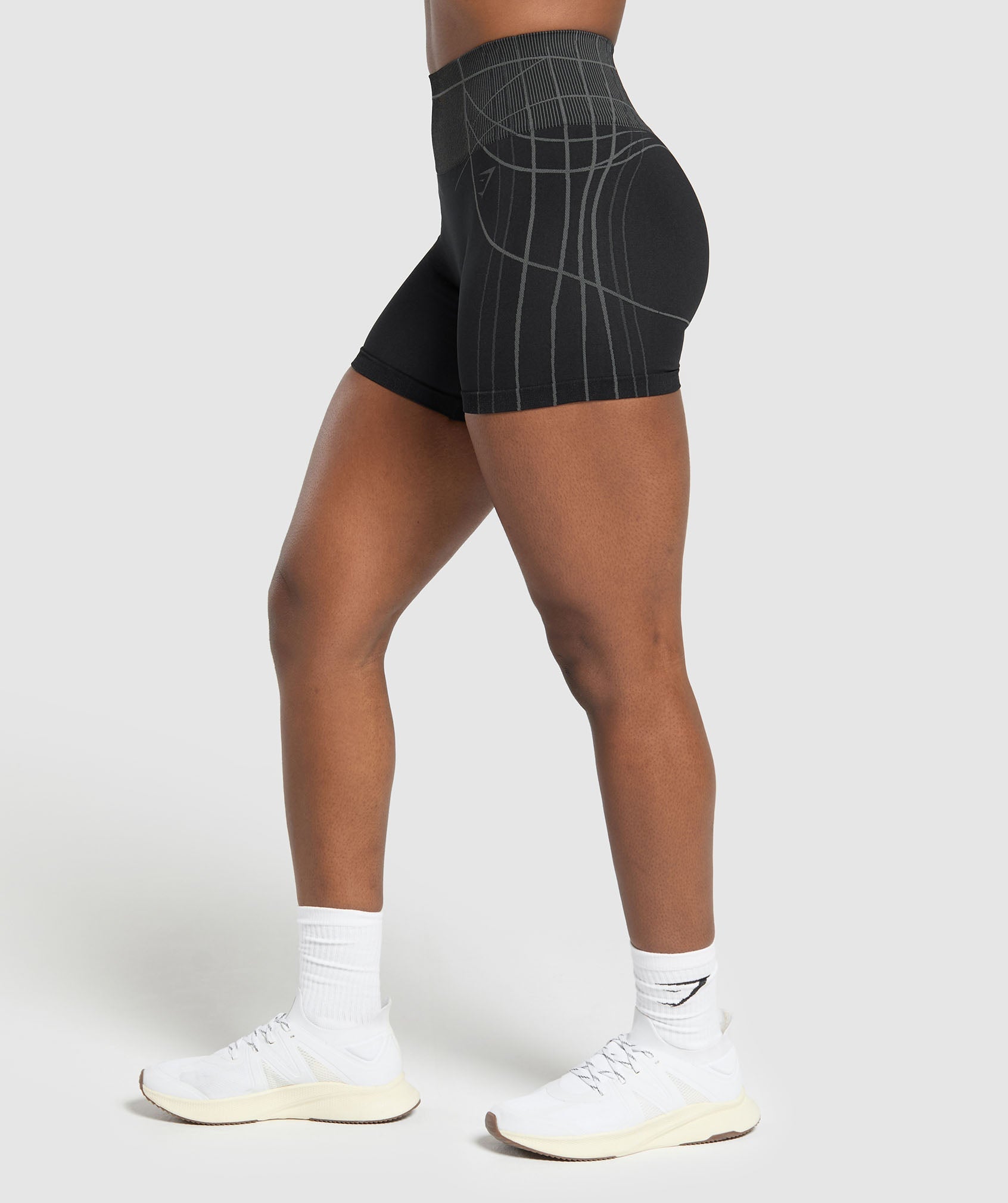 Apex Seamless Shorts - Image 4