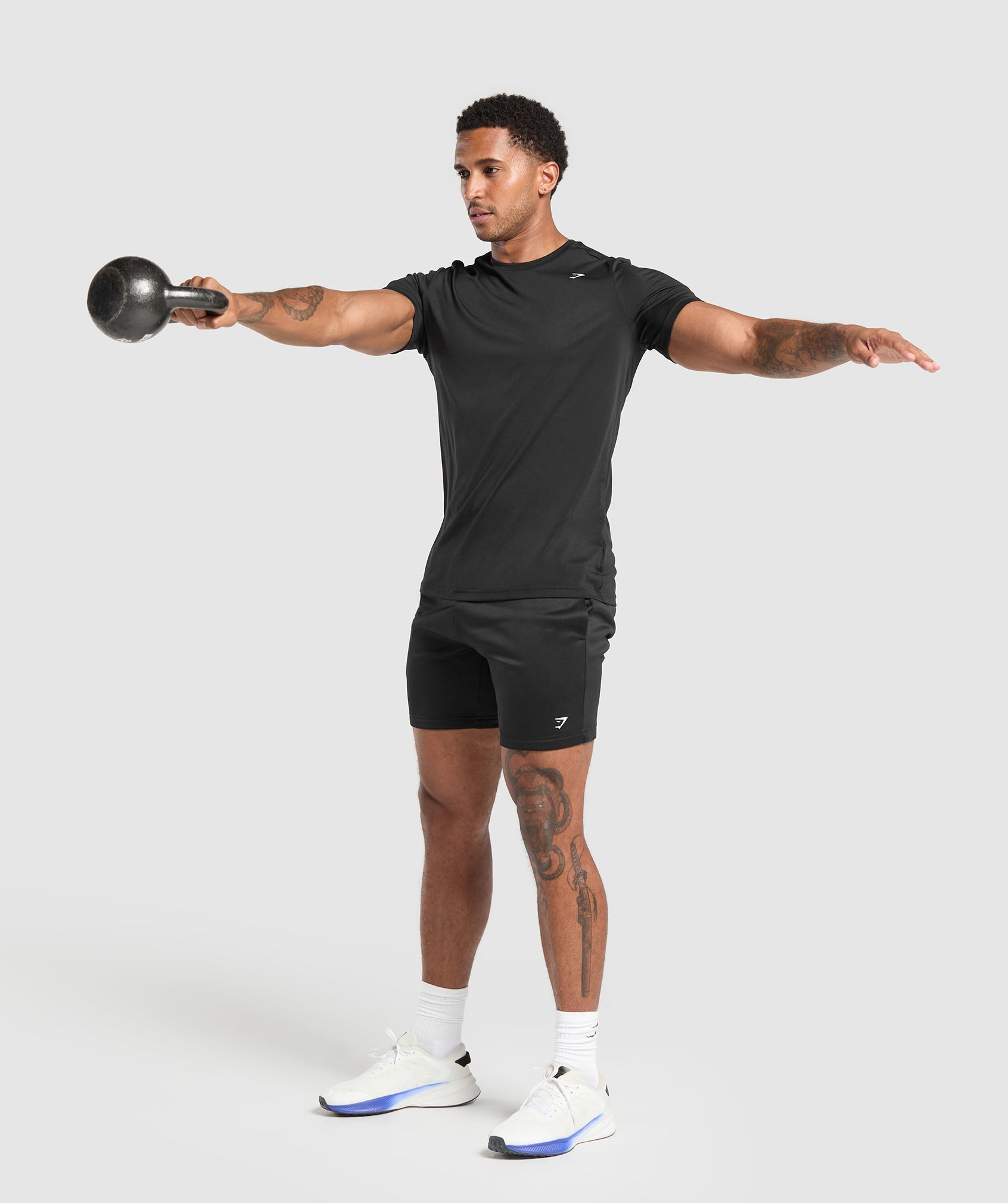 Training Shorts Slim Fit - Image 3