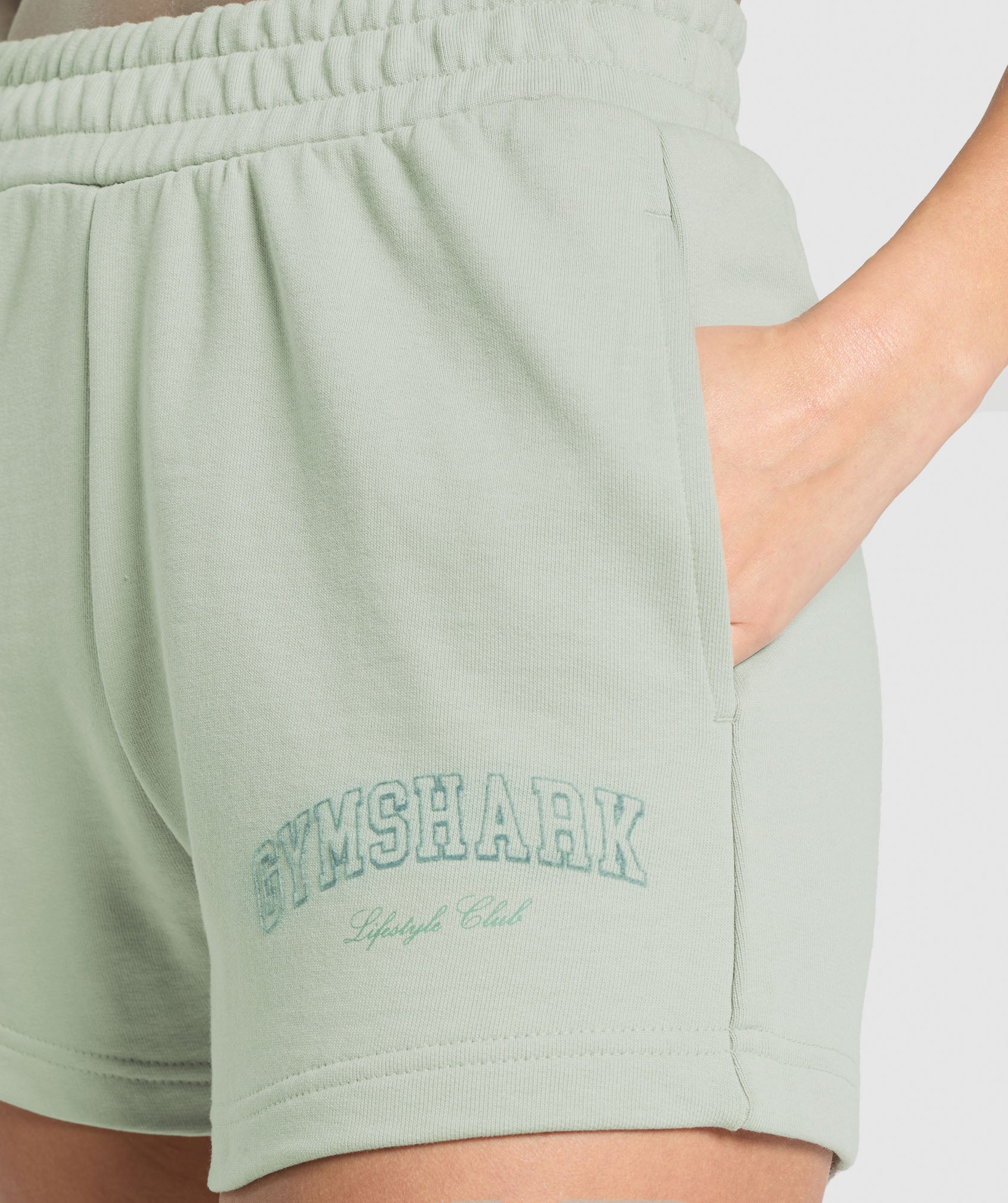 Campus Classics Graphic Sweat Shorts Regular Fit - Image 5