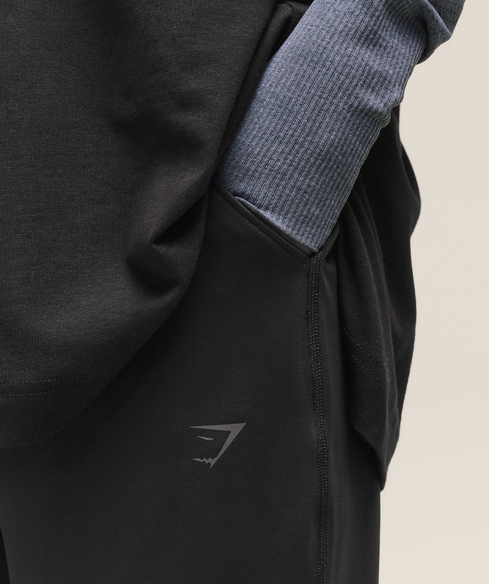 Covered Joggers Oversized Fit - Image 5