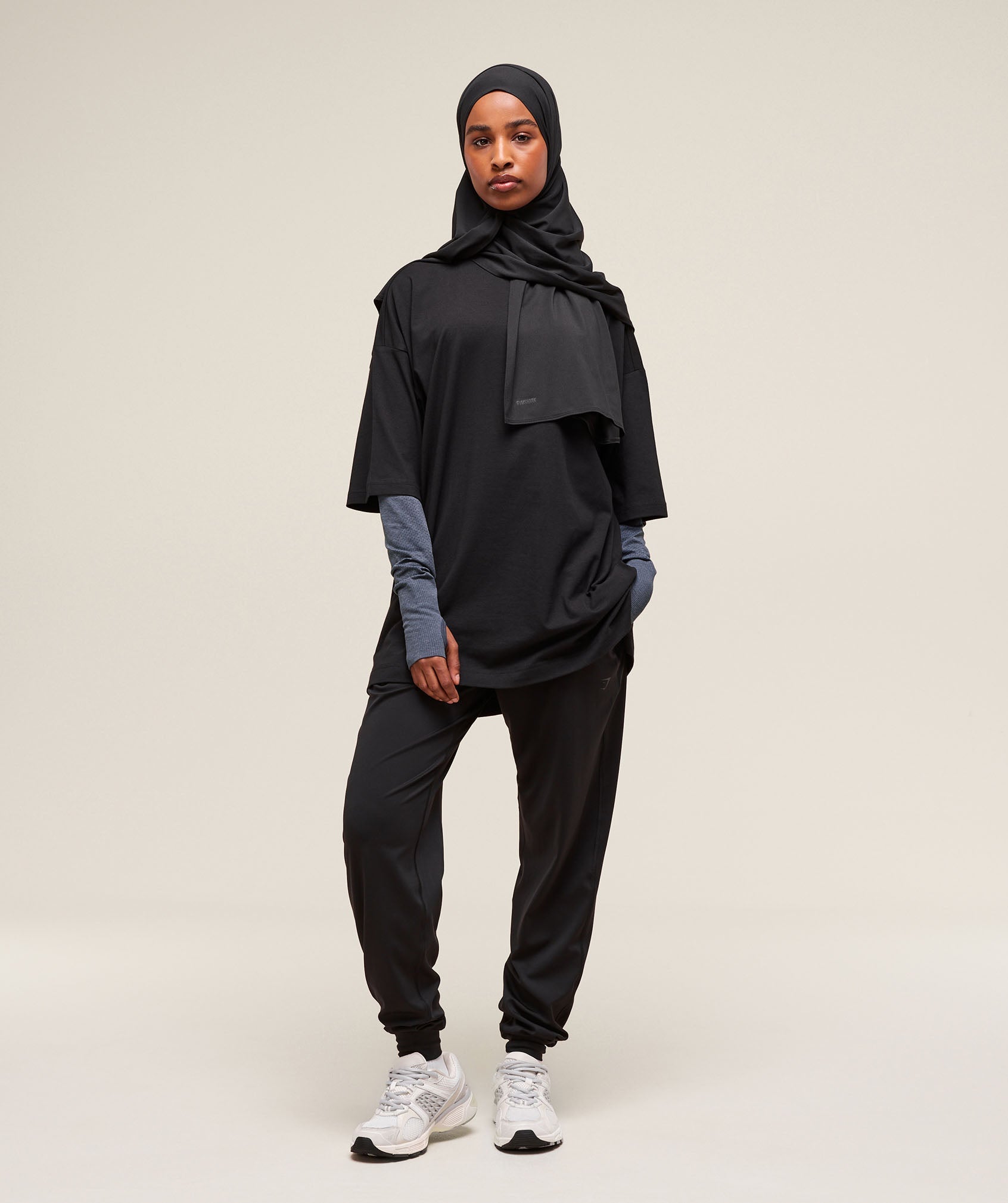 Covered Joggers Oversized Fit - Image 4