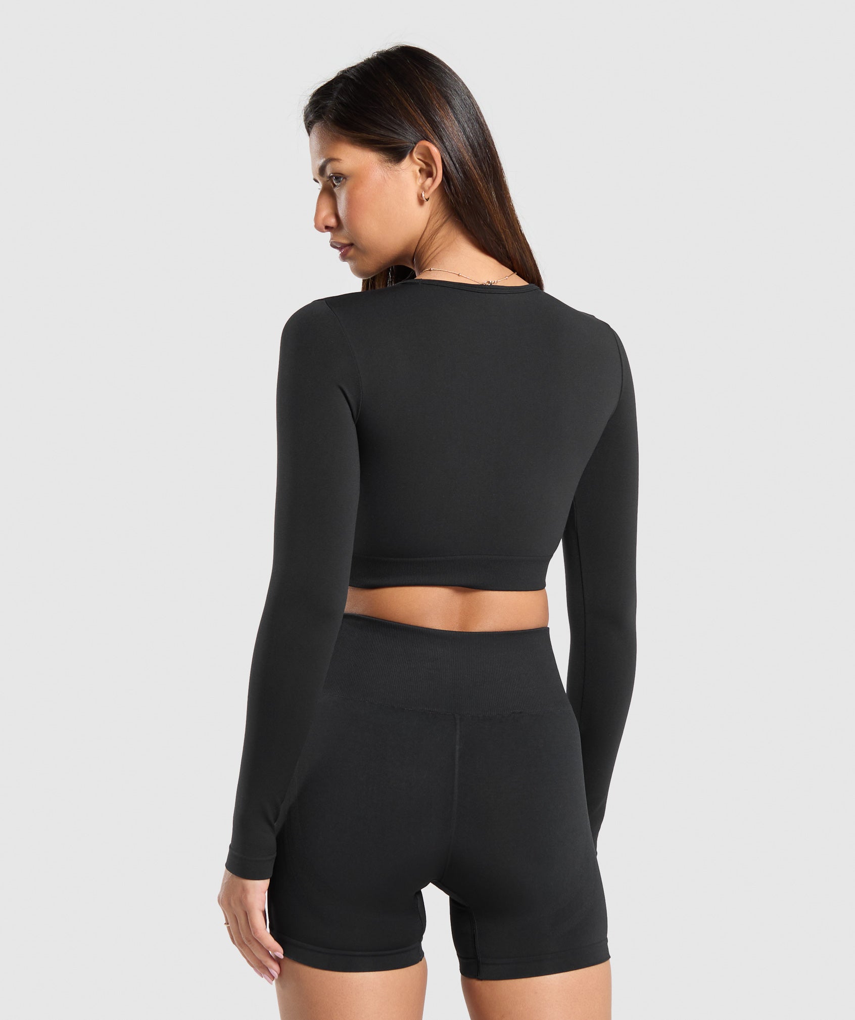 Alternative view of Everyday Seamless Long Sleeve Crop Top