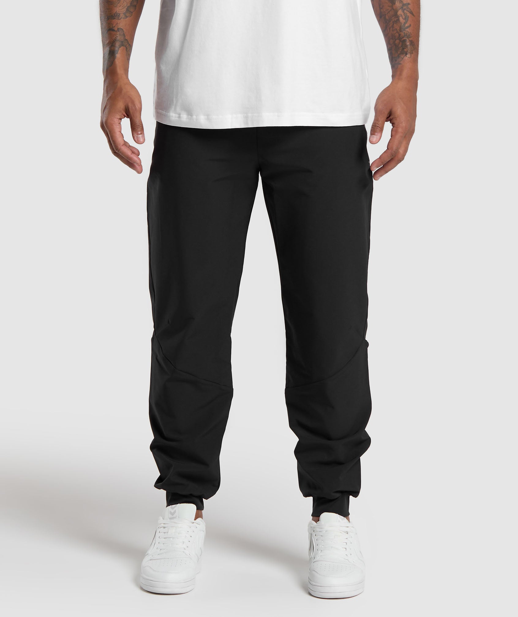Ease Woven Joggers Regular Fit