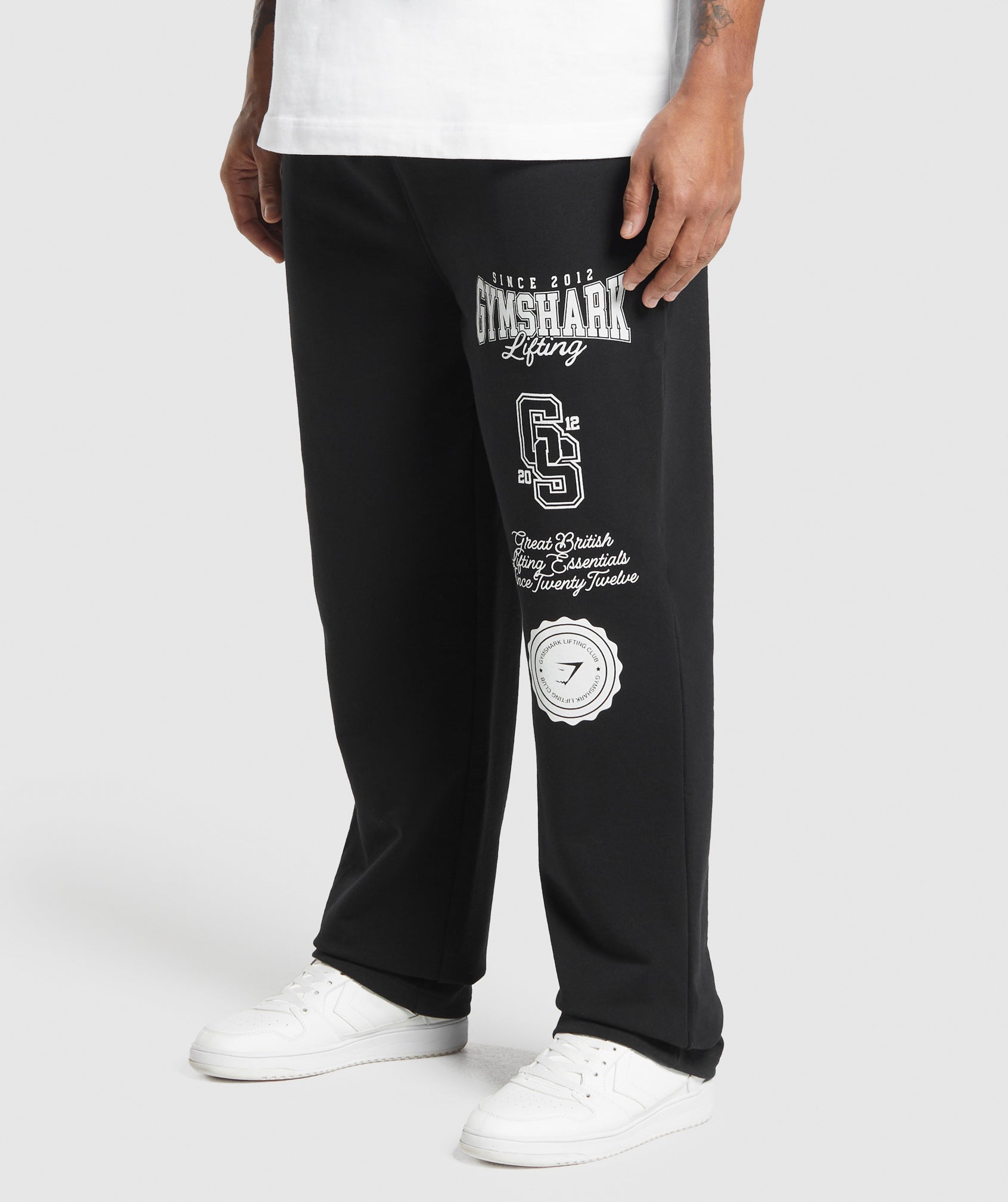 Lifting Essentials Straight Leg Pants Regular Fit