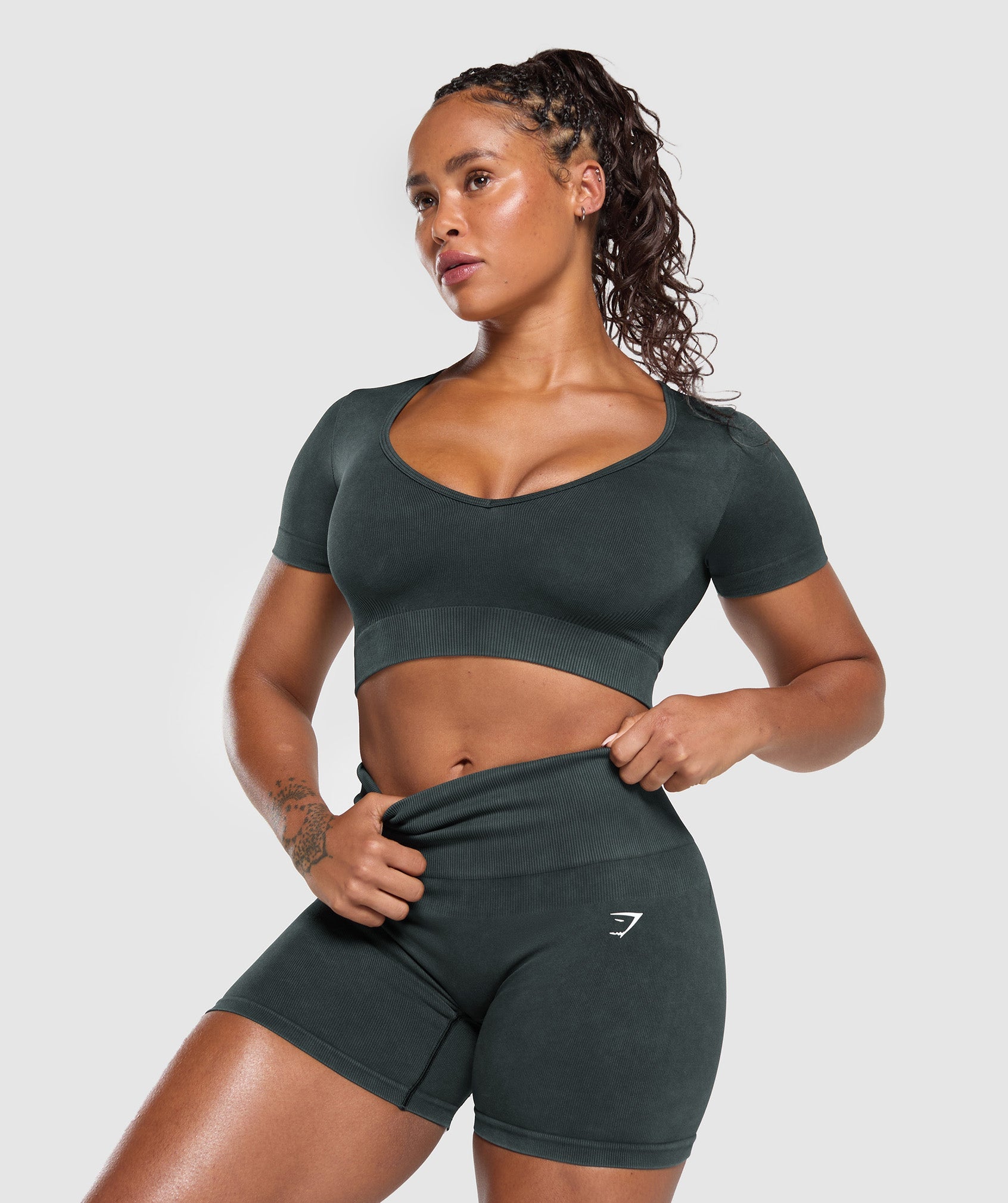 Gains Seamless Washed Crop Top - Image 7