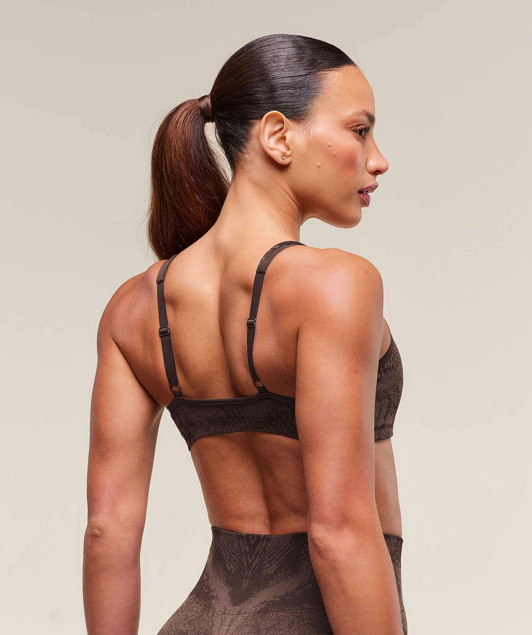 Adapt Animal X Whitney Seamless Twist Front Bra Light Support - Image 3