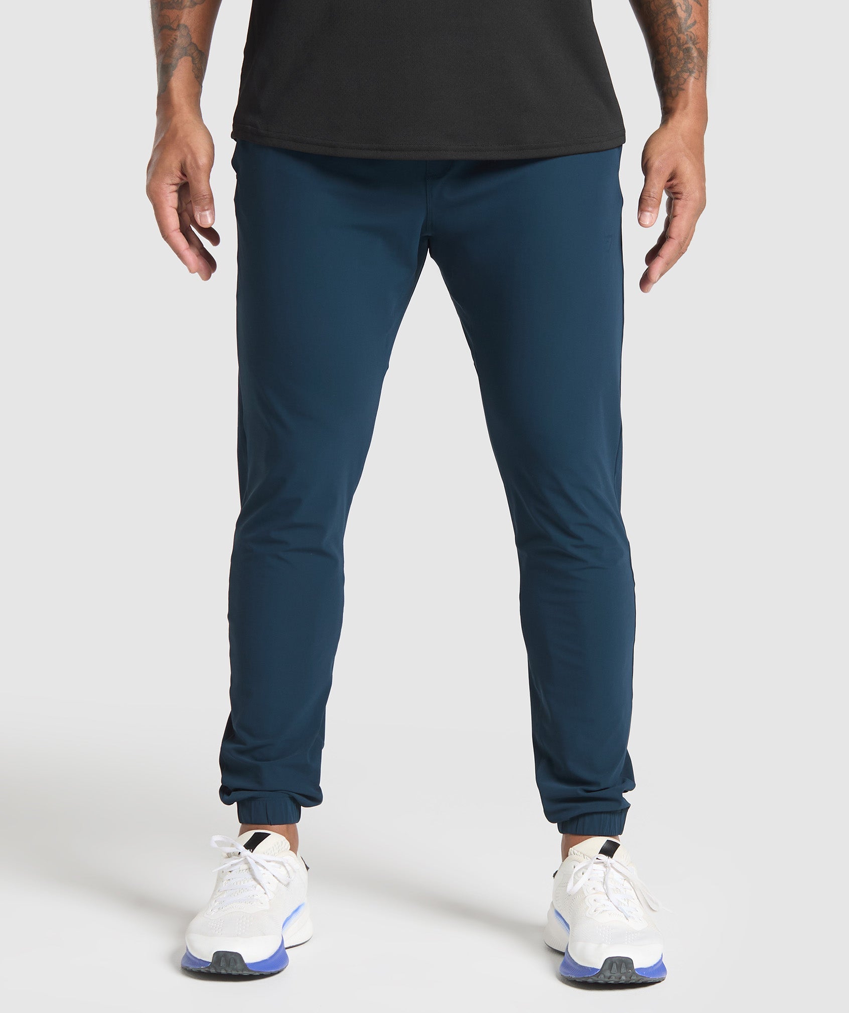 Studio Joggers Slim Fit