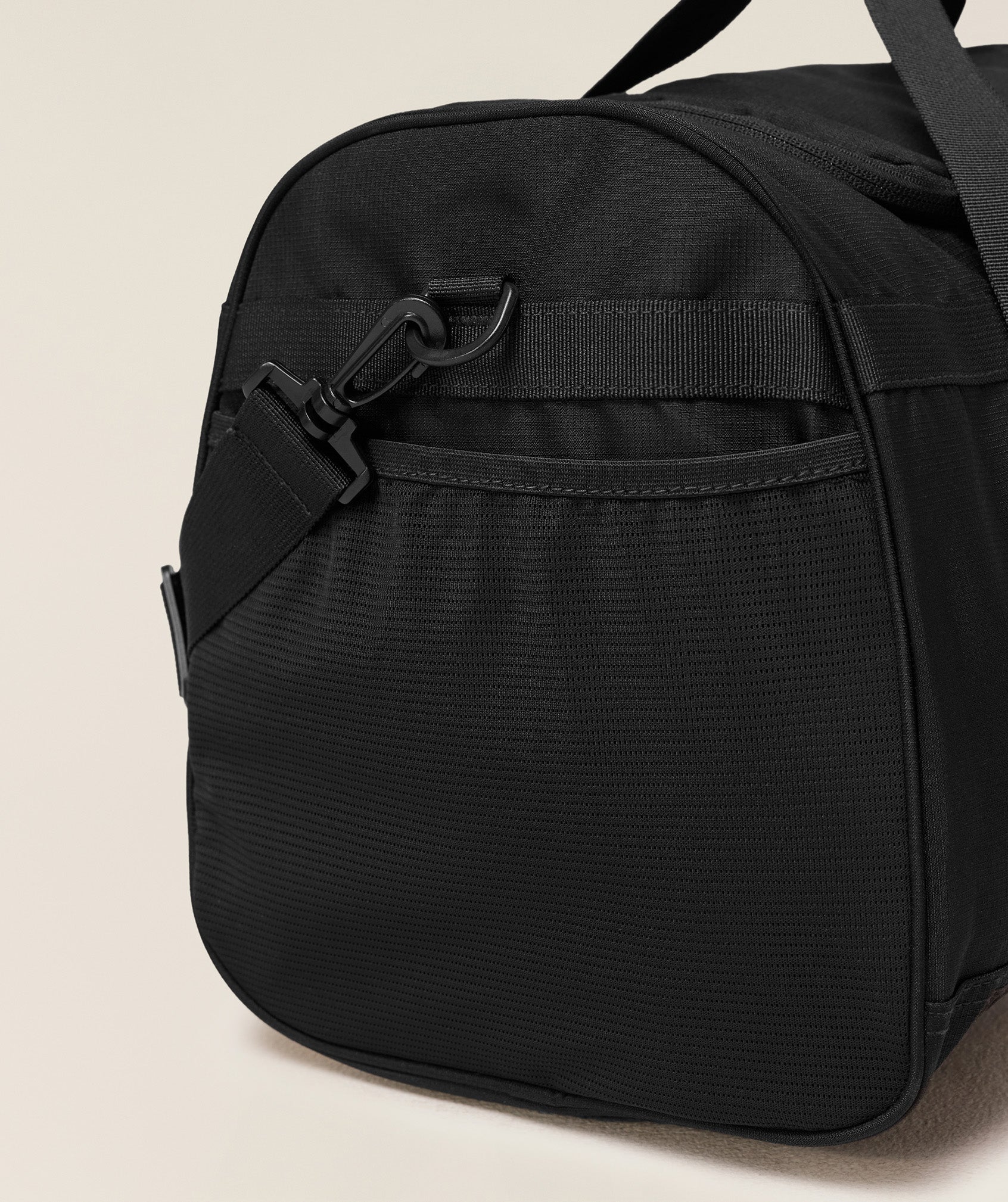 Alternative view of Active Holdall Medium