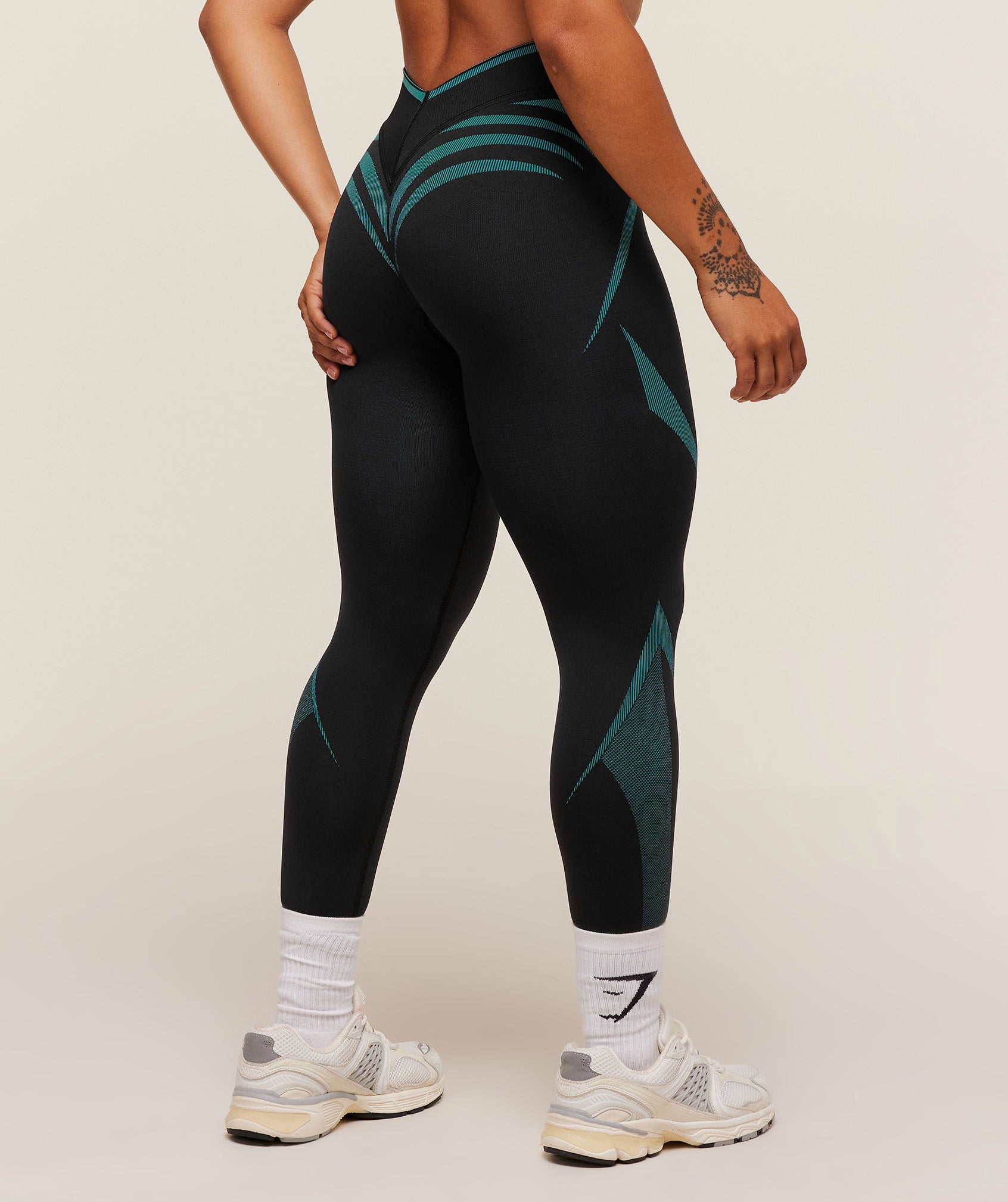 Alternative view of Apex Lift Seamless Leggings Regular