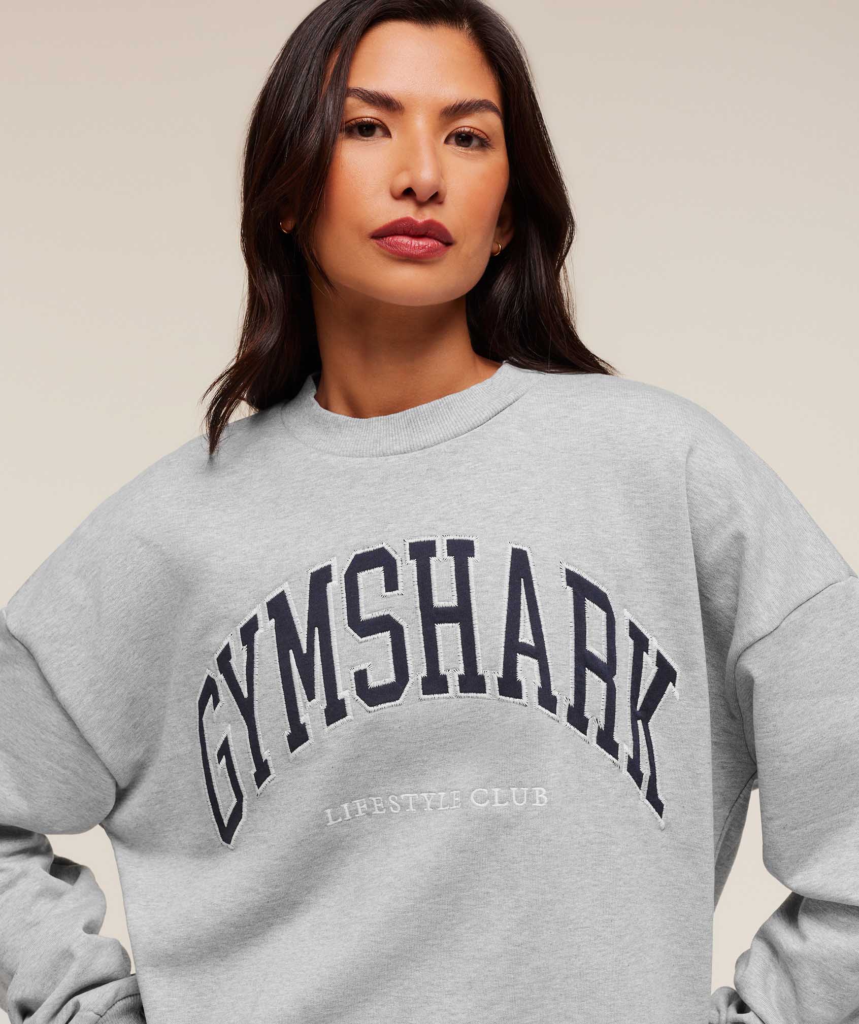 Collegiate Graphic Crew Neck Pullover Oversized Fit - Image 5