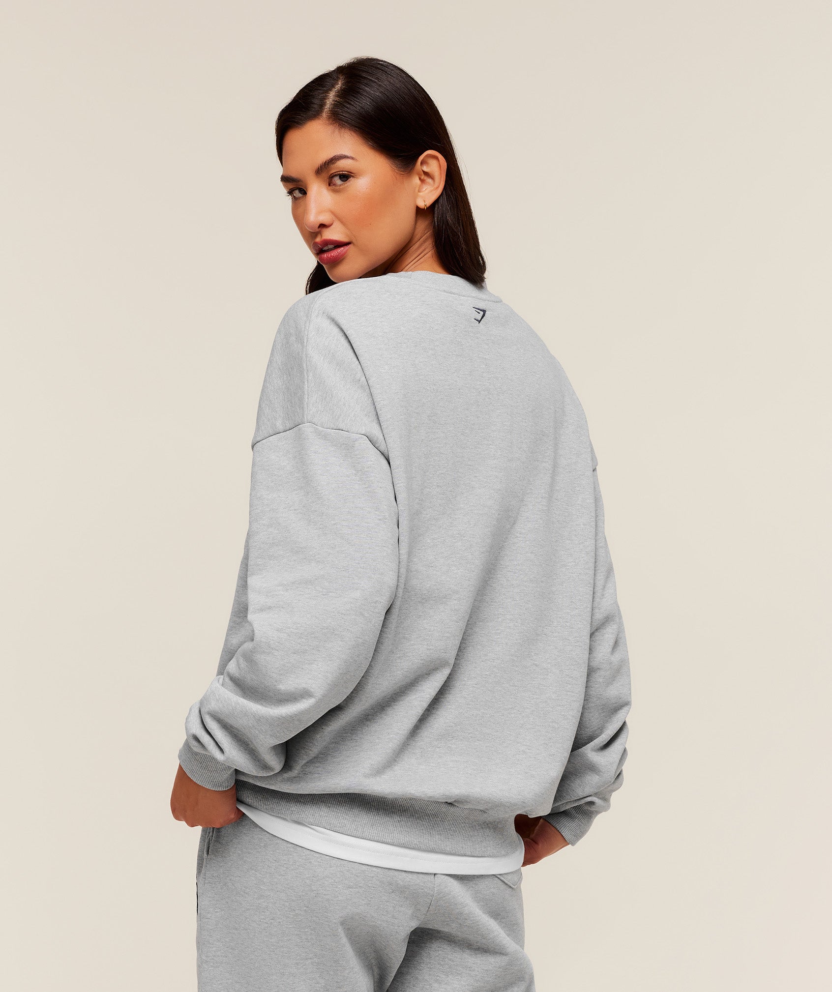 Collegiate Graphic Crew Neck Pullover Oversized Fit - Image 3