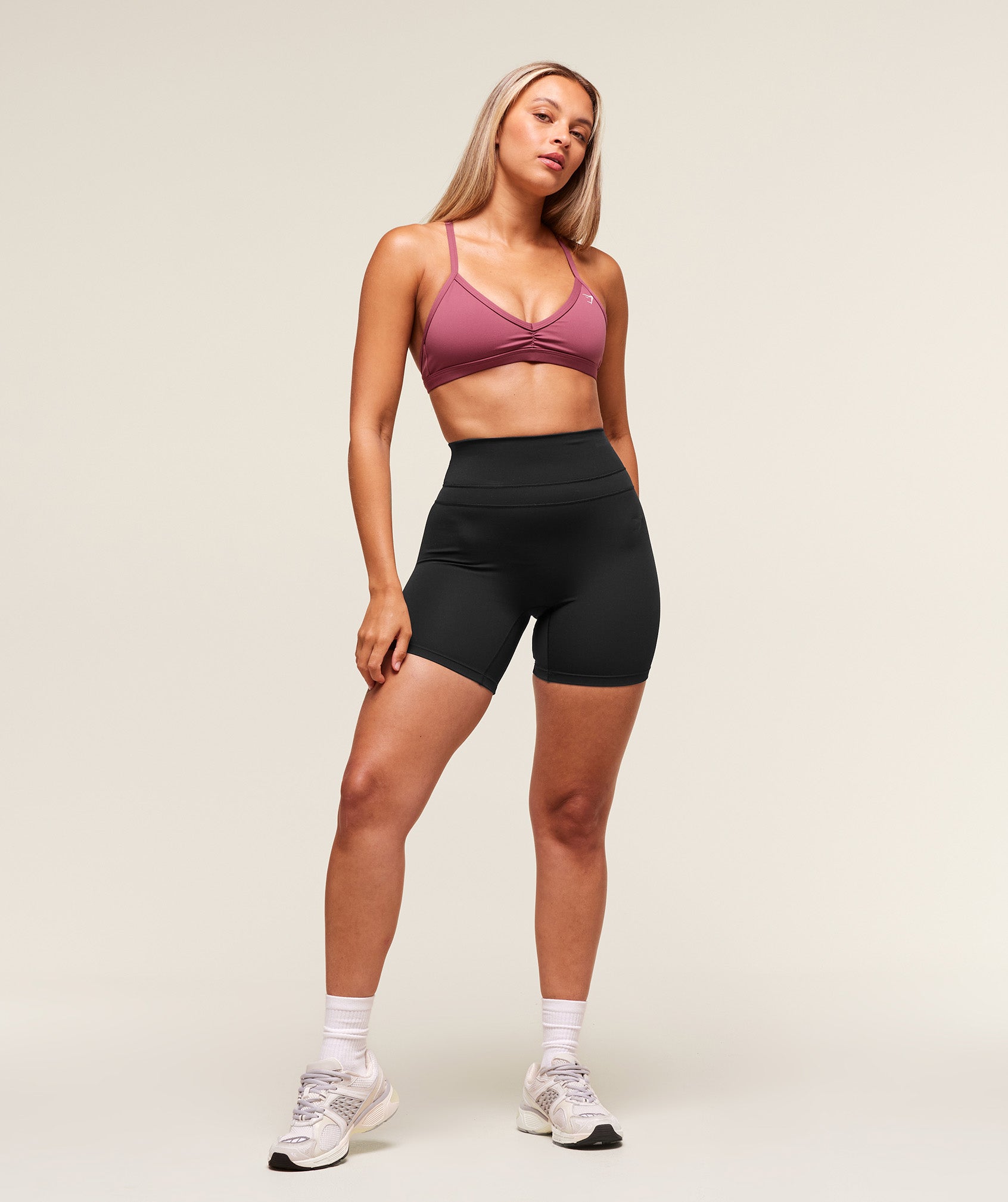 Minimal Sports Bra Light Support - Image 6