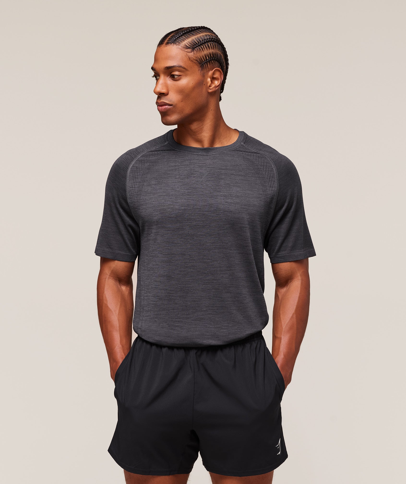 Versatile Seamless T-Shirt - Image 6