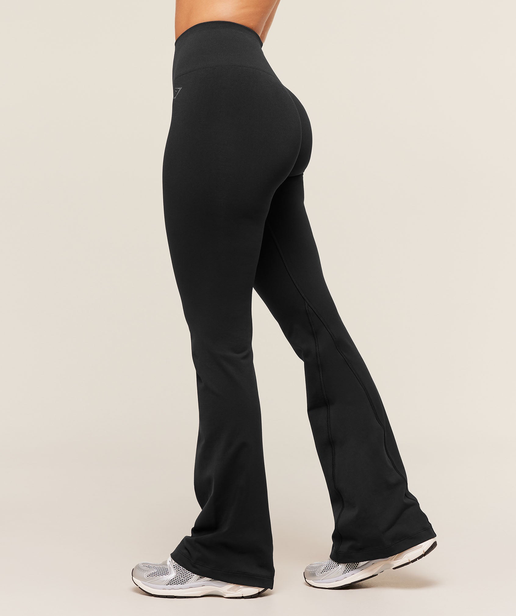 Soft Sculpt Flared Leggings Regular - Image 3