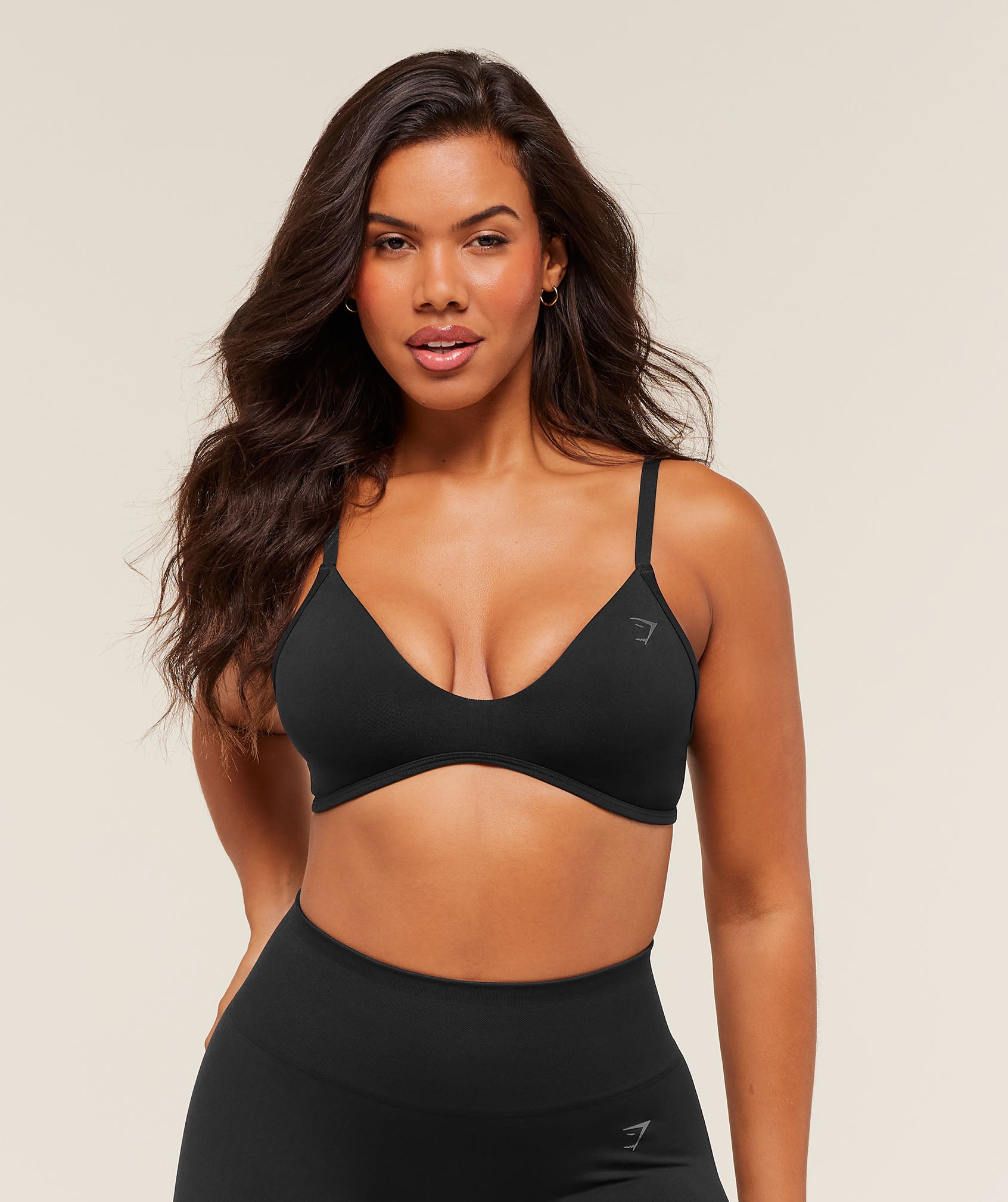 Soft Sculpt V-Neck Sports Bra Light Support