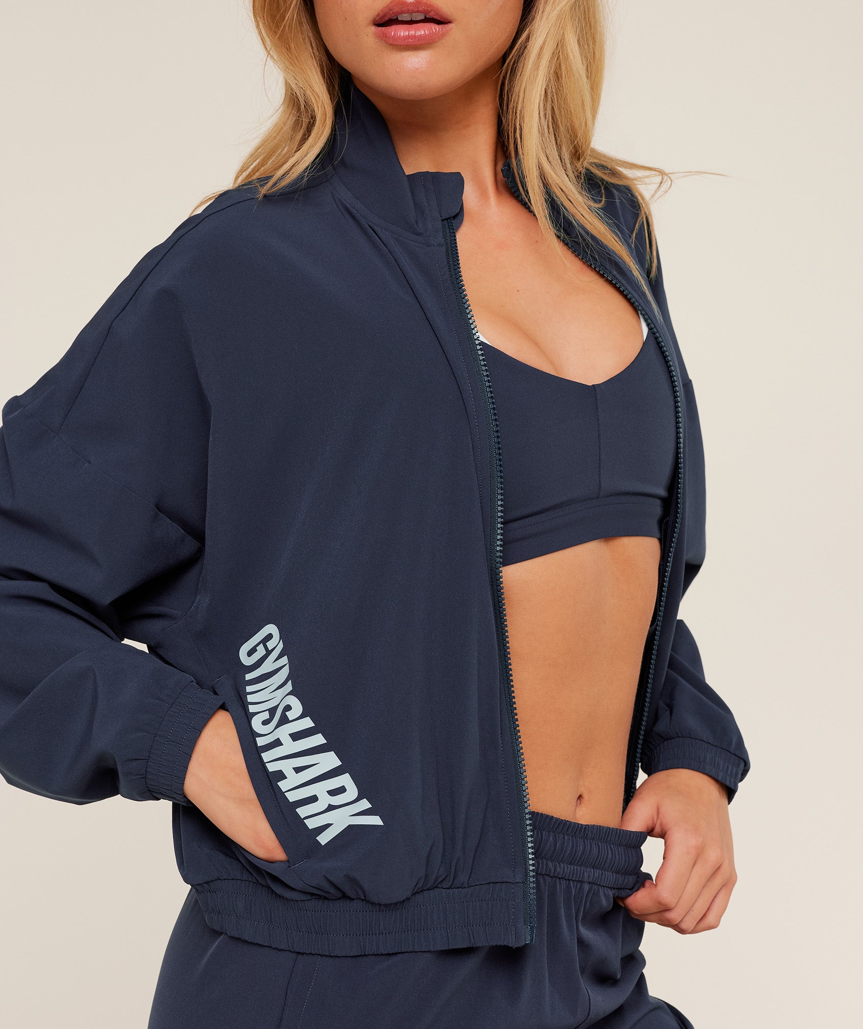 Training Everyday Woven Jacket Regular Fit - Image 4